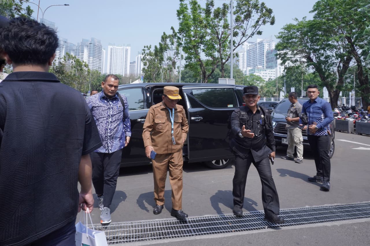 Hadiri Rakornas TPAKD, Bupati Bistamam Bidik Perluasan Akses Modal UMKM Rohil