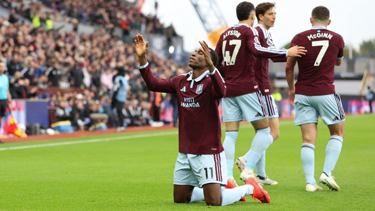 Nicolas Jackson Borong Gol, Aston Villa Tumbangkan Manchester City 2-1