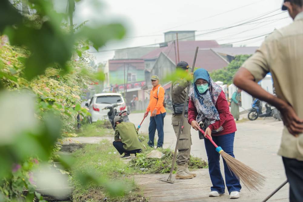 Paisal Turun Langsung Pimpin Gotong Royong di Dumai, Drainase Dibersihkan untuk Cegah Banjir