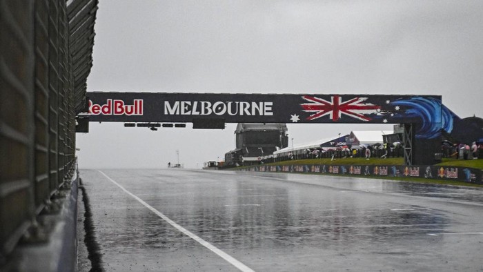 Cuaca Buruk Paksa Moto3 Australia 2026 Dibatalkan, Pole Position Bersejarah Veda Ega Tertunda