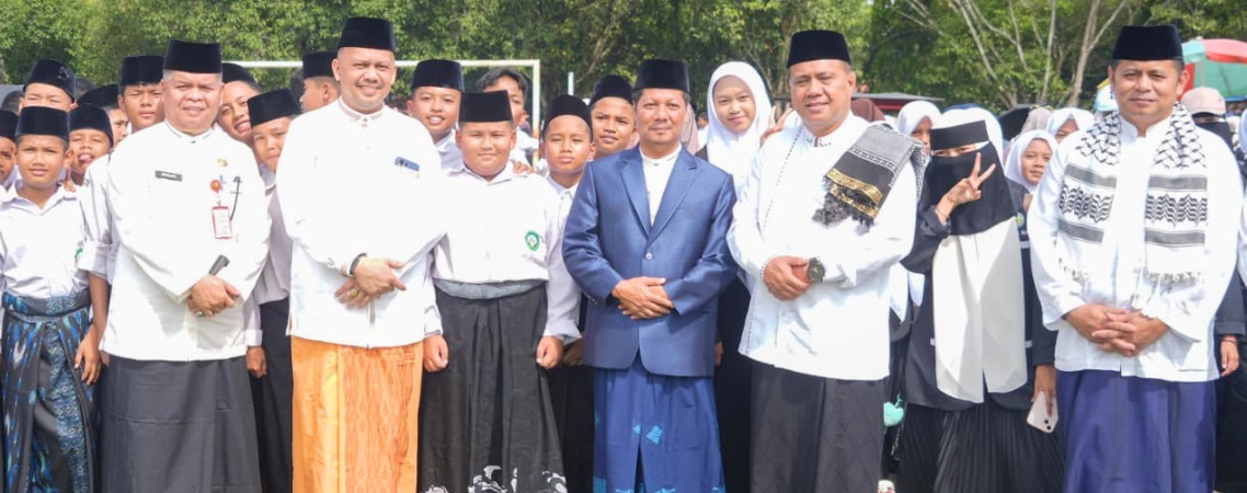 Muklisin Dorong Santri Kuansing Kuasai Teknologi Tanpa Tinggalkan Akhlak