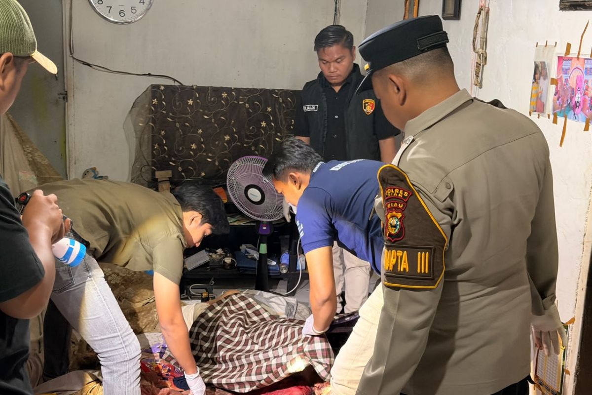 Anak Kandung Diduga Bunuh Ibu di Sungai Apit, Polisi Sita Dua Pisau Berbercak Darah
