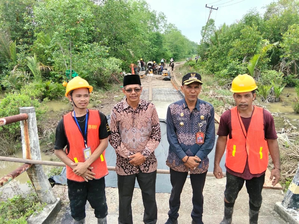 Habiskan Anggaran Rp2,099 Miliar, Jalan Renak Dungun–Kuala Merbau Mulai Diperbaiki