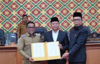 Belanja Naik Rp 51 Miliar, DPRD dan Pemkab Pelalawan Teken KUA-PPAS Perubahan 2026