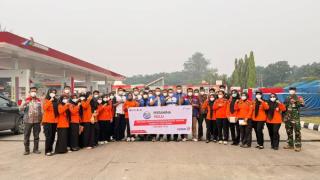Kabut Asap Menyelimuti Dumai, BPBD dan Pertamina Bagikan 1.000 Masker N95