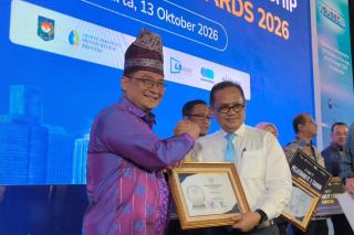 Syahrial Abdi Raih Peringkat Pertama Penghargaan Kepemimpinan Digital Pemerintahan 2026