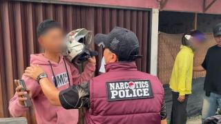 Polisi Gerebek Dua Lokasi Diduga Sarang Narkoba di Pekanbaru, Tiga Pria Positif Sabu
