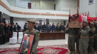 Wabup Yuliantini Antar Jenazah H Andi Rusli ke Keritang, DPRD Inhil Gelar Paripurna Pelepasan