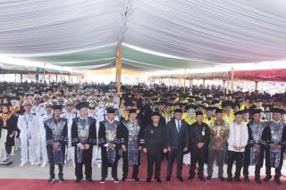 Wisuda 920 Lulusan Polbeng, Bagus Santoso Tantang Alumni Jadi Penggerak Industri