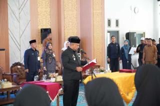 Lantik 90 Pejabat, Wabup Siak Tegaskan Jabatan Bukan Hak Istimewa