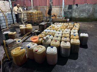 Polda Riau Bongkar Penyelewengan 6.500 Liter Solar Subsidi di Kandis
