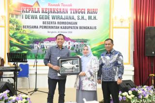 Sambut Kajati Riau, Kasmarni Perkuat Sinergi Penegakan Hukum dan Pembangunan Bengkalis