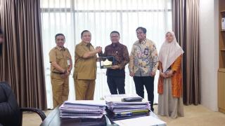 Pemprov Riau Minta PLN Terangi Jalan HR Soebrantas hingga Candi Muara Takus