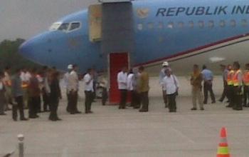 Cuaca jelek, Jokowi batal kunjungi Meranti, Nginap di Pekanbaru